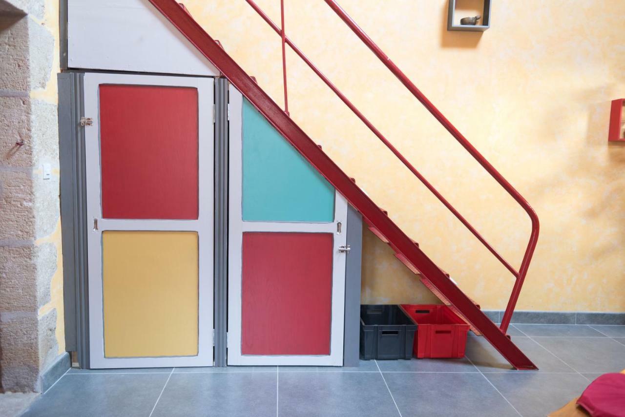 Le Fil Rouge Saint-Pierre-d'Aurillac Exterior foto